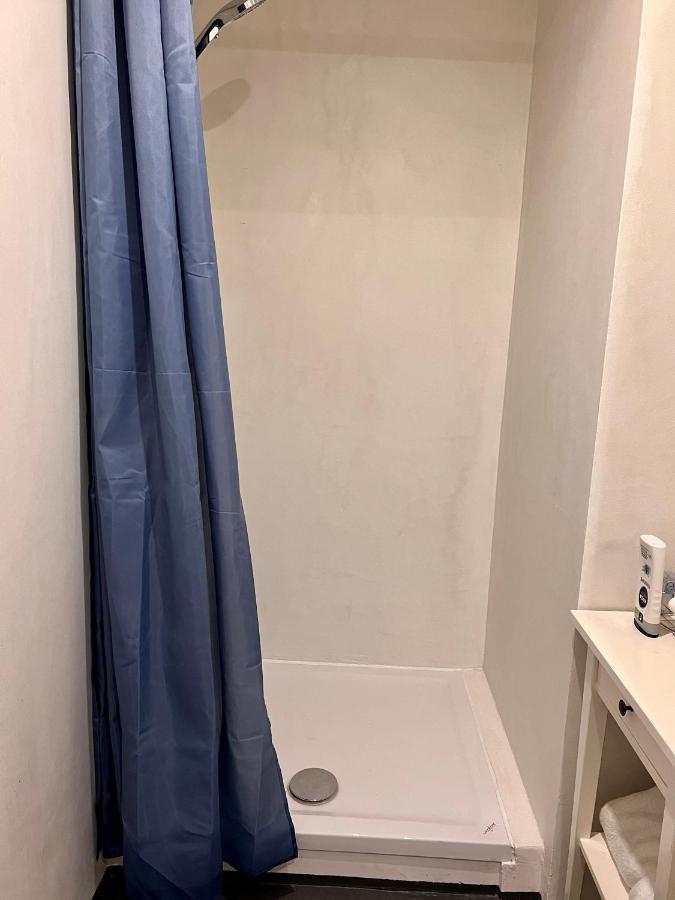 פרטלן Budget Room Free Parking מראה חיצוני תמונה