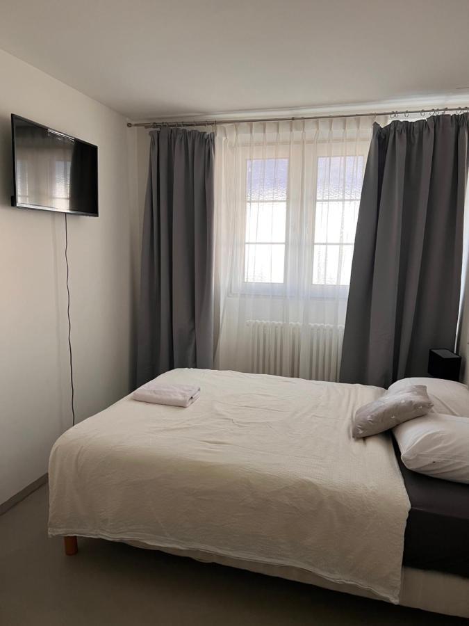 פרטלן Budget Room Free Parking מראה חיצוני תמונה